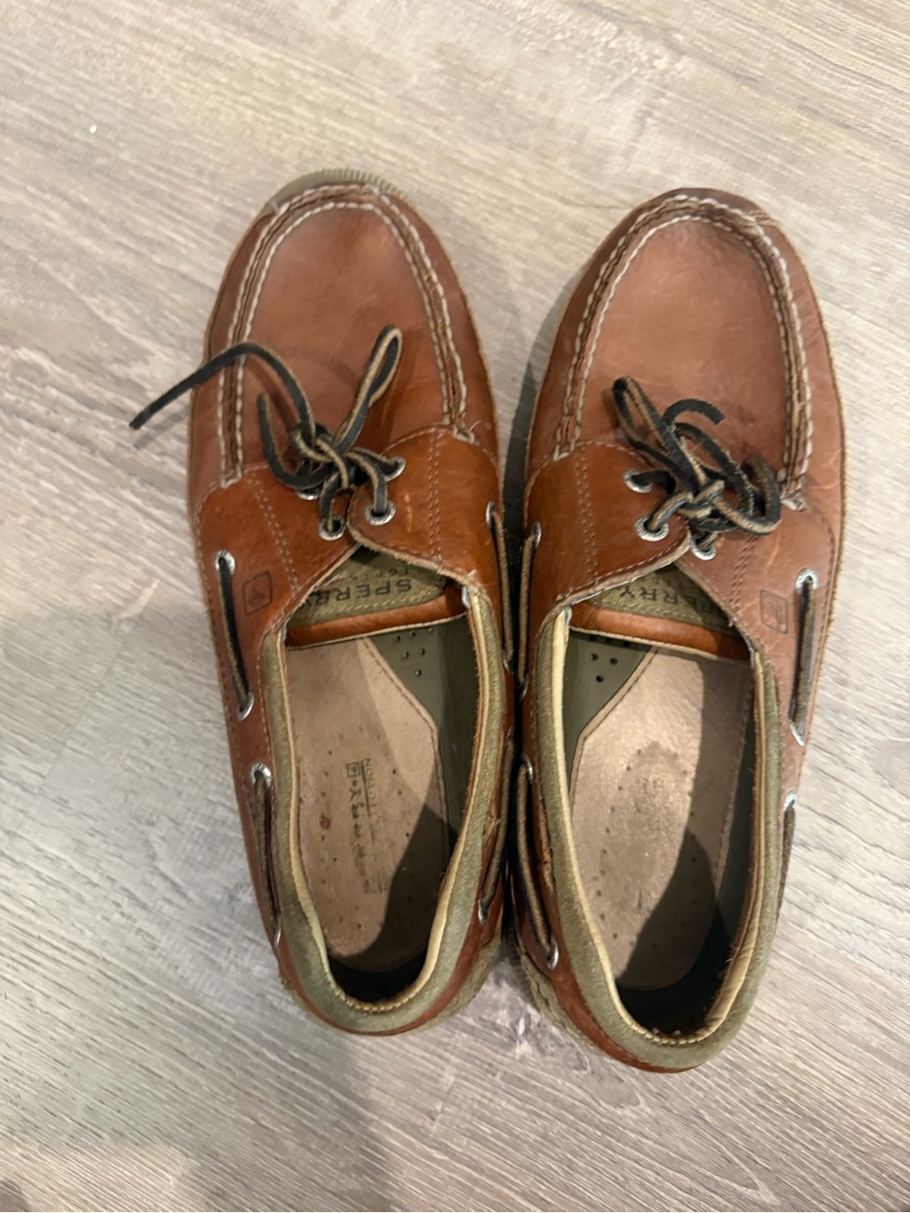 Sperry Tan Brown Leather Boat Shoes - Men's Moc Toe Deck Shoes